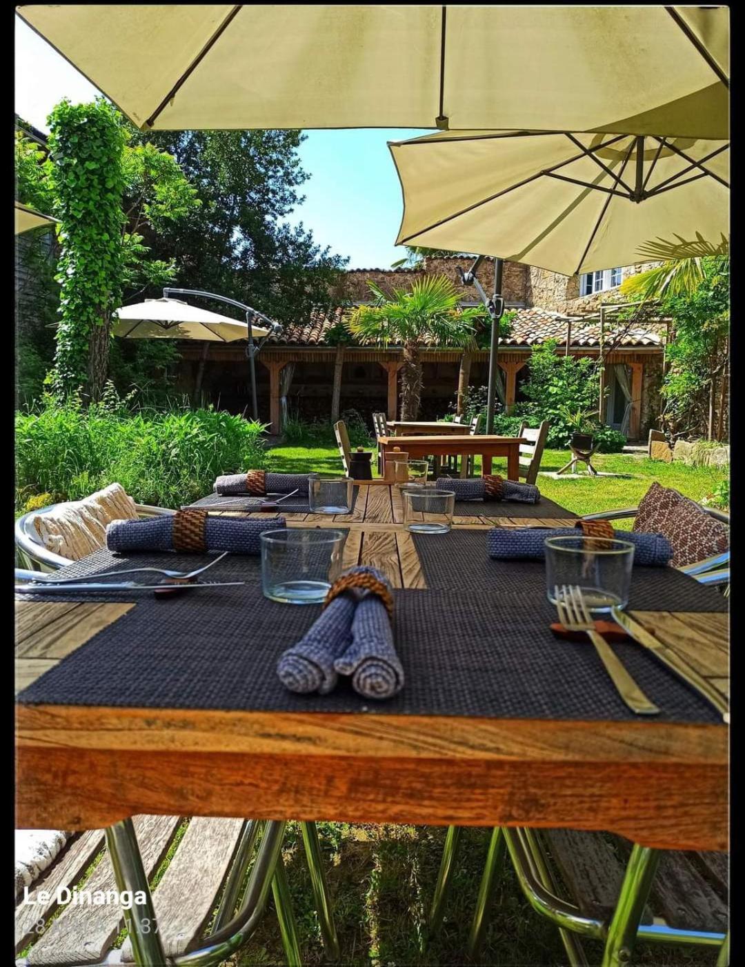 Bed and Breakfast Le Dinanga Léran Exteriér fotografie